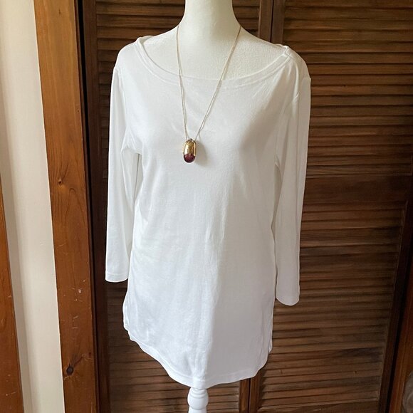 White Cotton 3/4 Sleeve Top w/ Asymetrical Shoulder Button Accent (Large) - Picture 1 of 11